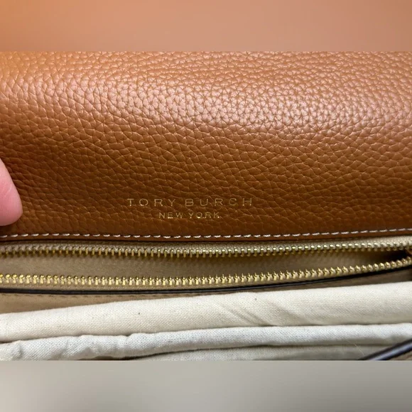 Miller Shoulder Bag - Picture 10 of 10